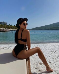 Роскошная индивидуалка Зарина в городе Москва